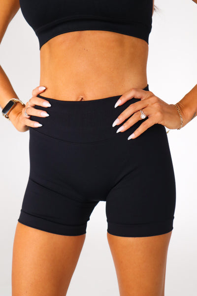Worthy Shorts - black