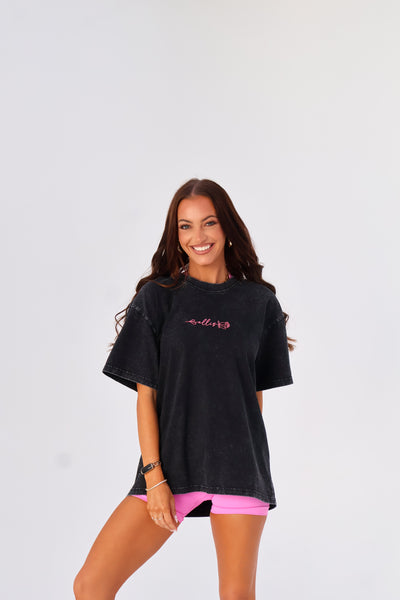 Washed Oversize Tee - Black / Pink logo